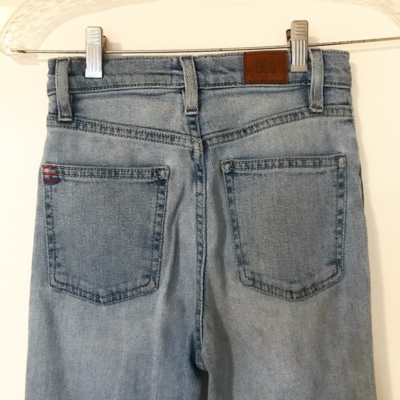 Urban Outfitters BDG Girlfriend High-Rise Jeans - Picture 5 of 10